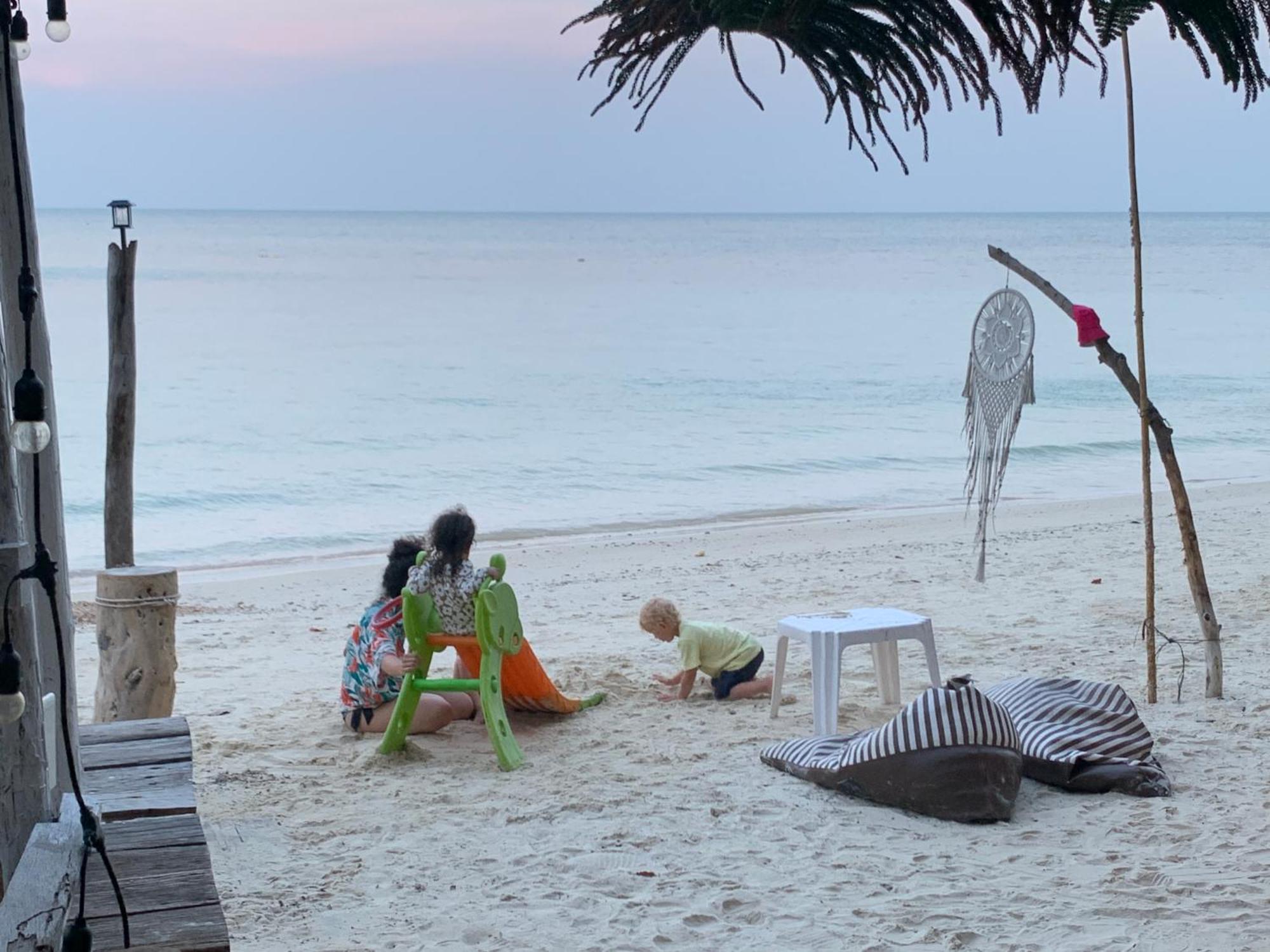 ลุงดำฮัทบีช Hotel Koh Samet Exterior foto
